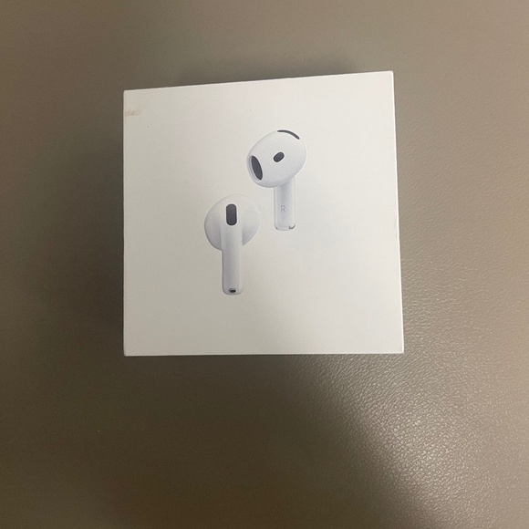 AirPods4 - Picture 1 of 2